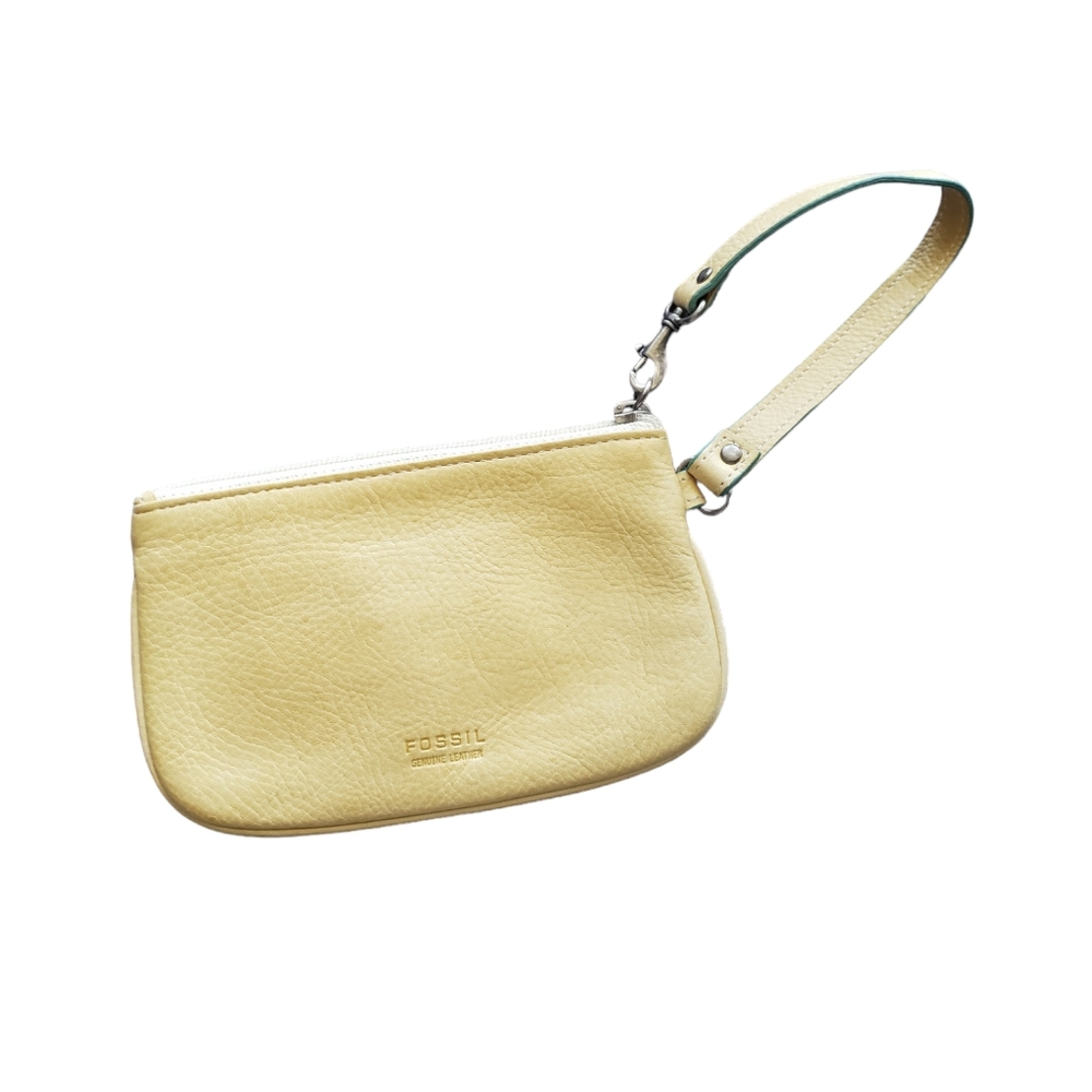 Fossil wristlet wallet